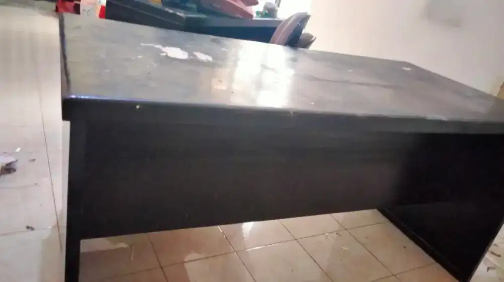 Dijual segera Meja kerja besar