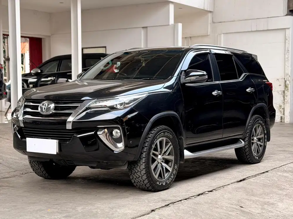 TOYOTA FORTUNER VRZ A/T