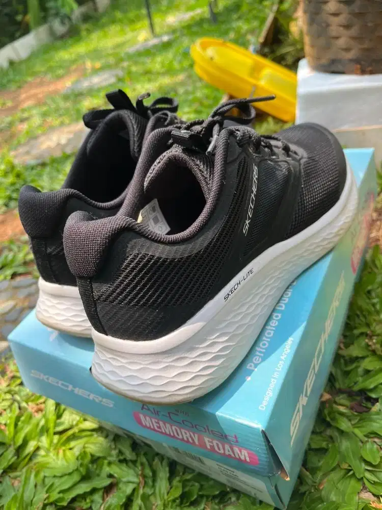 Dijual sepatu Skechers Women's Pro-Uniform Ave Size 38