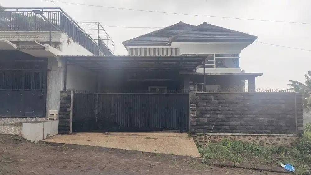 Disewakan rumah New Villa Bukit Sengkaling