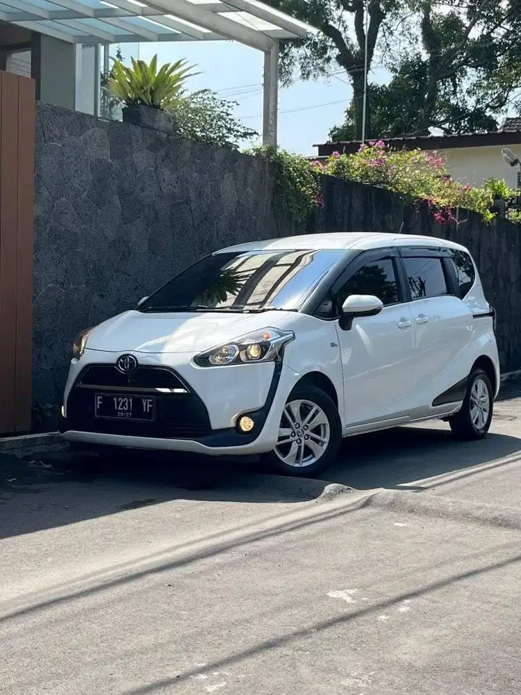 TOYOTA SIENTA G 1.5 MT 2017