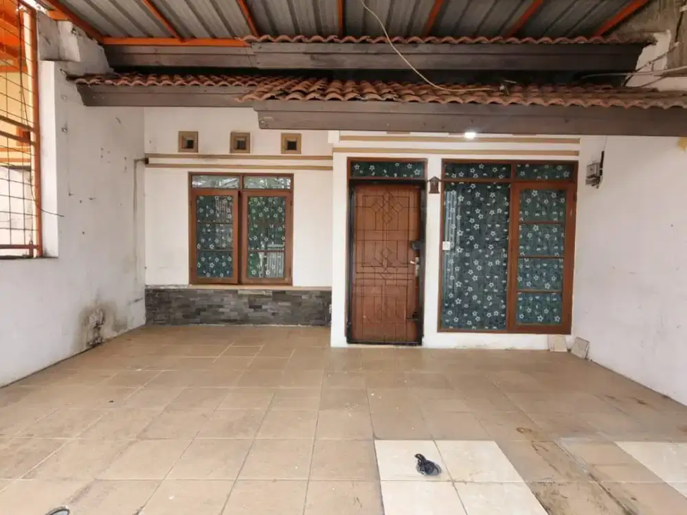 DIJUAL MURAH RUMAH TAMAN KOPO INDAH 2 (TKI 2) BANDUNG SIAP PAKAI DEKAT DENGAN PASAR SEGAR