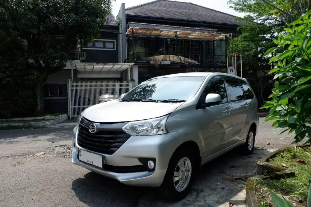 Daihatsu Xenia 1.3 X Mt Silver
