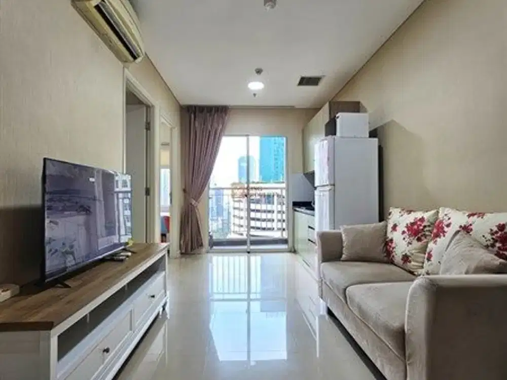 Selangkah ke Central park Mall! faslitas lengkap swimming pool gym center sky garden Disewakan 2BR siap huni Apartemen Madison Park