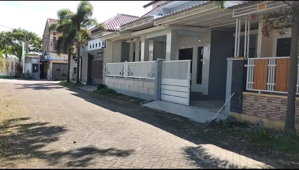 DIJUAL HUNIAN NYAMAN LOKASI STRATEGIS DEKAT PUSAT KOTA MADIUN