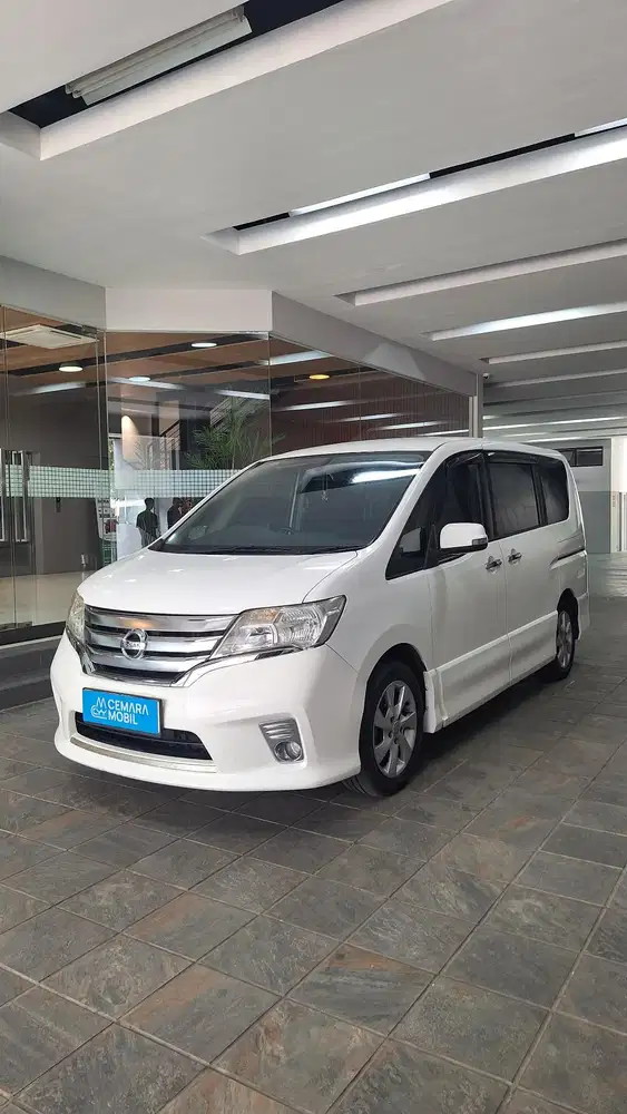Nissan Serena HWS Panoramic  AT 2013 Bensin