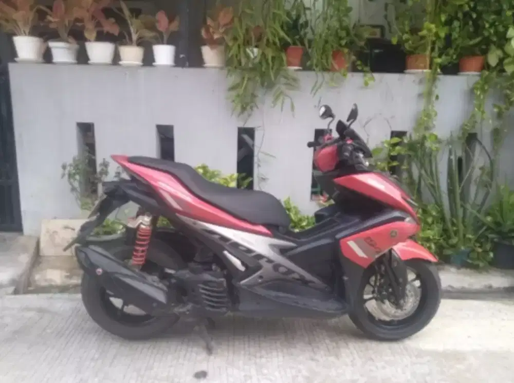 Yamaha Aerox ABS Keyless Thun 2018 Pajak panjang KM Rendah Siap Pakai
