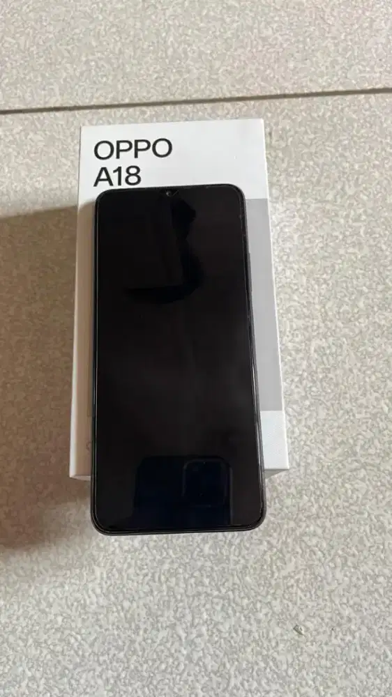 Oppo A18 Ram 4+4 /128 Fullset spt baru lengkap dus buku nepis