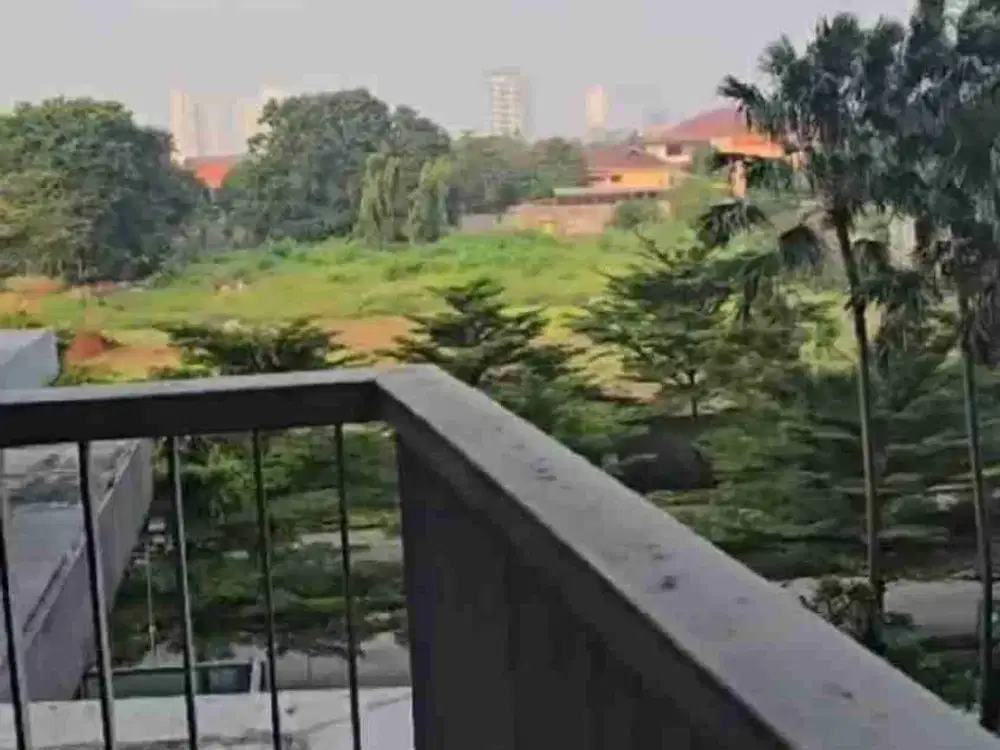 Dijual apartement St Moritz Puri Indah, the Royal Tower lt 3, 87 m2, 2+1 kt, 2+1 km, 1 gudang, kitchen set, timur laut