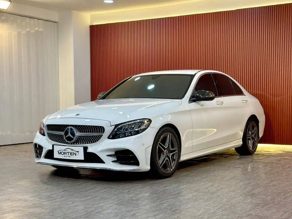 [Very Low Km 32 rb] Mercedes Benz C200 2.0 Final Edition (W205) 2021