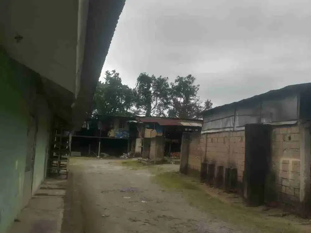 Dijual Cepat Tanah Hook strategis Pinggir jalan cocok untuk Supermarket Pom bensin Restauran dan lain2 di Cipayung Depok