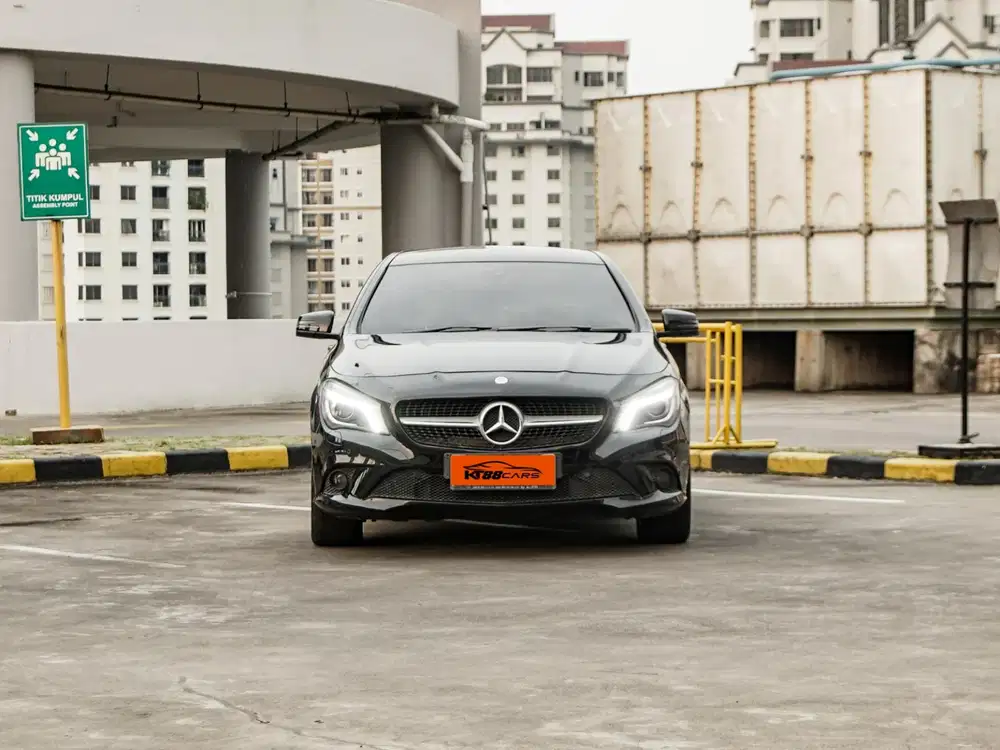 MERCEDES BENZ CLA200 AT TAHUN 2015