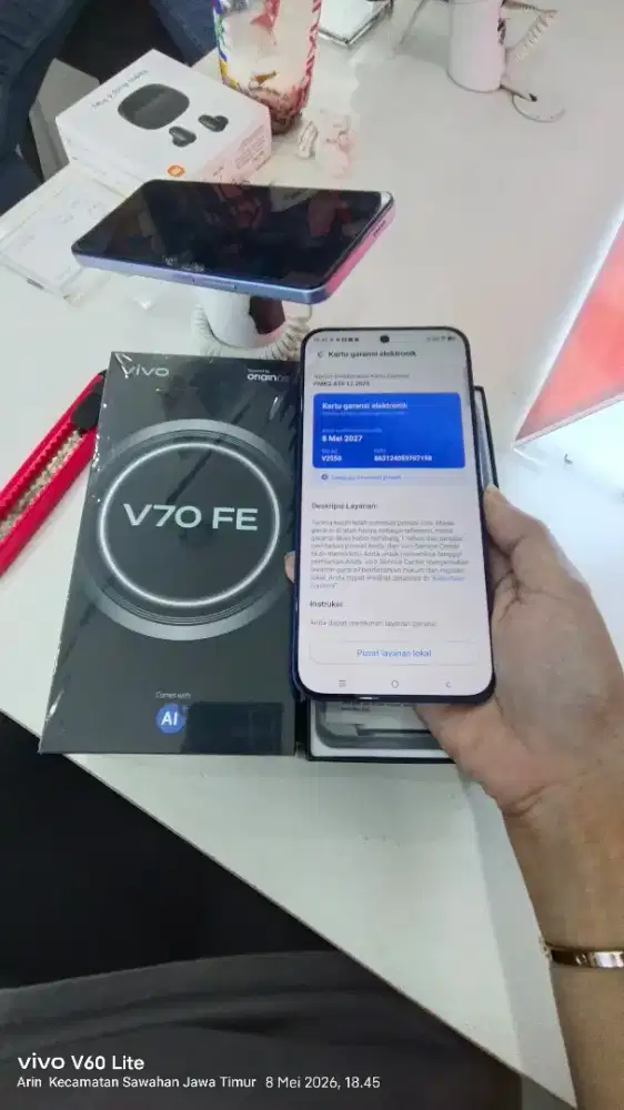 Tukar tambah HP lama ke device terbaru.