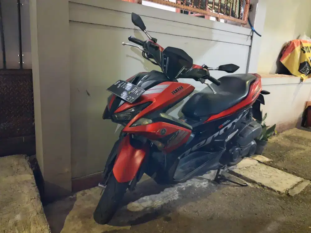 Dijual motor yamaha aerox cc 155 tahun 2017