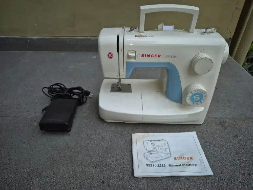 Mesin jahit SINGER type 3221/3232 bekas
