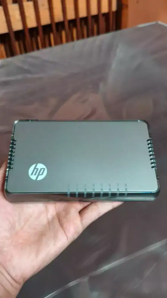 HP switch unmanaged 8 port gigabit 1000 mbps JH408A