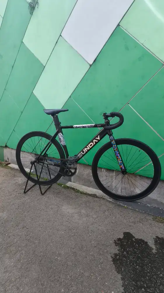 Sepeda fixie element sunday
