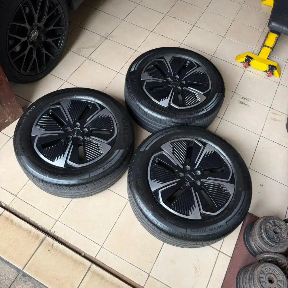 Velg Jaecoo J5 Original 5x108 R18 + Ban