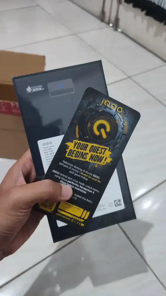IQOO 15 R 12/256 BLACK
