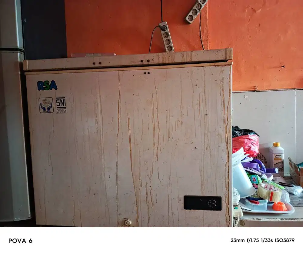 Freezer RCA bekas