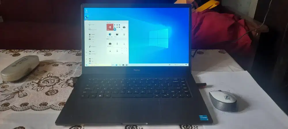Di jual Laptop Xiaomi Redmibook 15