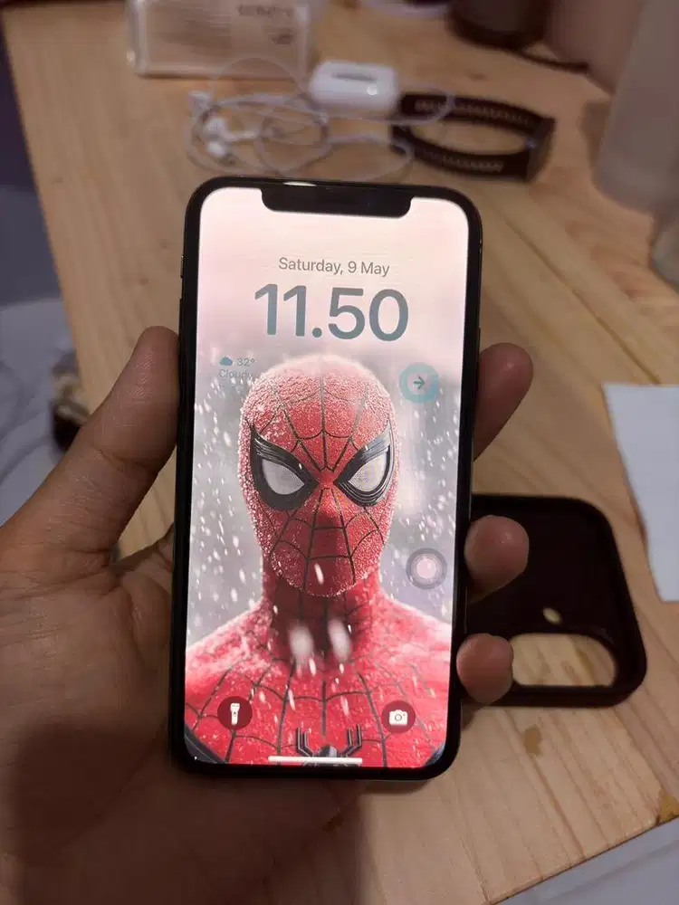 iPhone XS 64GB All Operator - Mulus 98% - Tinggal Pakai