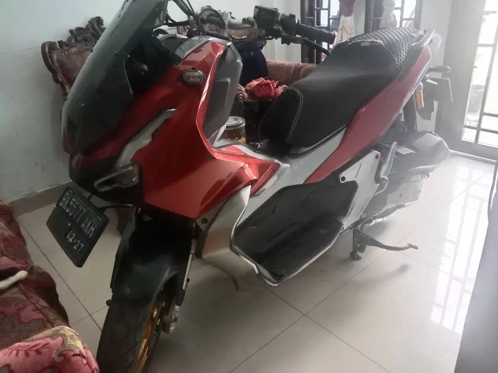 Dijual sepeda motor Honda ADV 150 Thn 2021