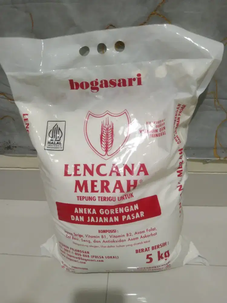 Tepung terigu bogasari 5kg
