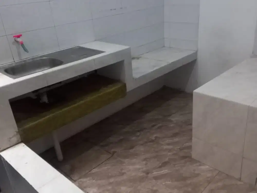 Rumah 2 Lantai Wiguna Selatan Surabaya  – RM111APD