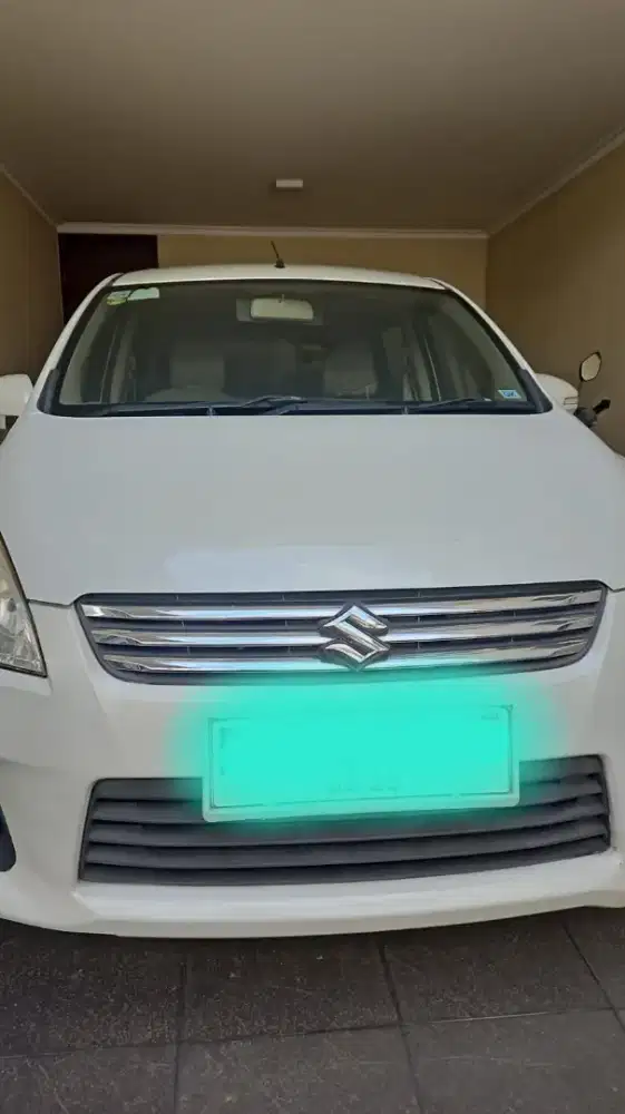 Suzuki Ertiga Matic 2013 warna putih