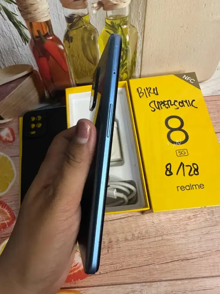 JUAL HP realme 8 5g 8/128 istimewa NFC