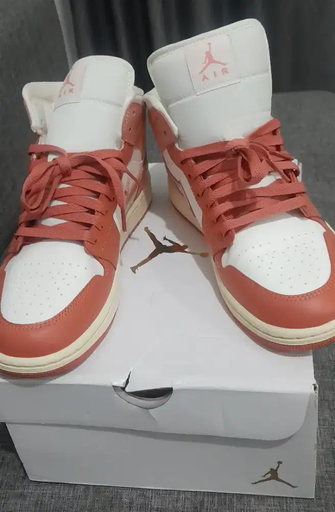 Nike Jordan 1 Mid uk. 40,5 insol 26cm