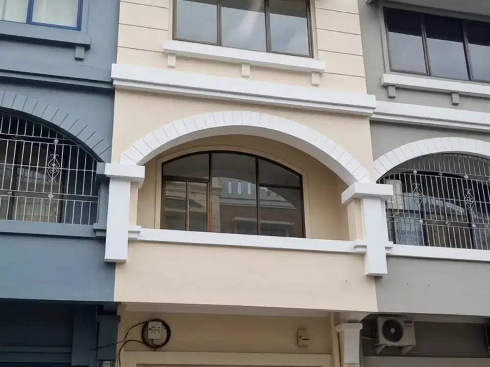 Ruko 3.5 Lantai Panji Makmur Surabaya   – RK021APD