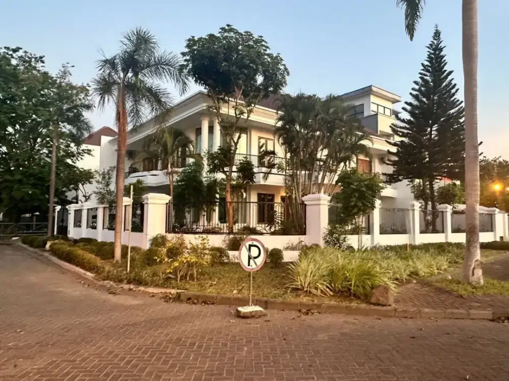 RUMAH MEWAH DI 0 JALAN RAYA UTAMA GALAXY BUMI PERMAI ARAYA 1_Lokasi super premium - Boulevard Utama, Full furnished, Lantai Marmer, Rumah terawat &