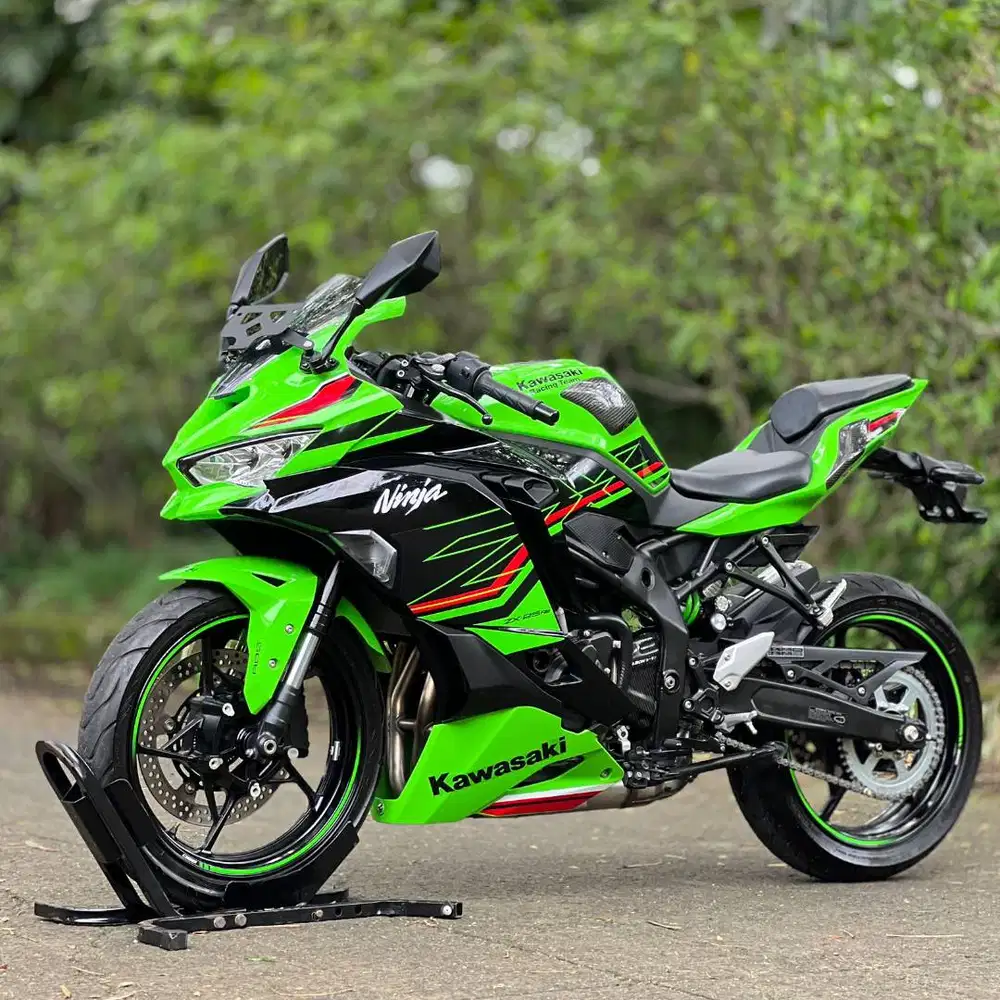 KAWASAKI ZX25RR ABS QS KRT 2023 HIJAU KM 1K PAJAK ON KAYAK BARU