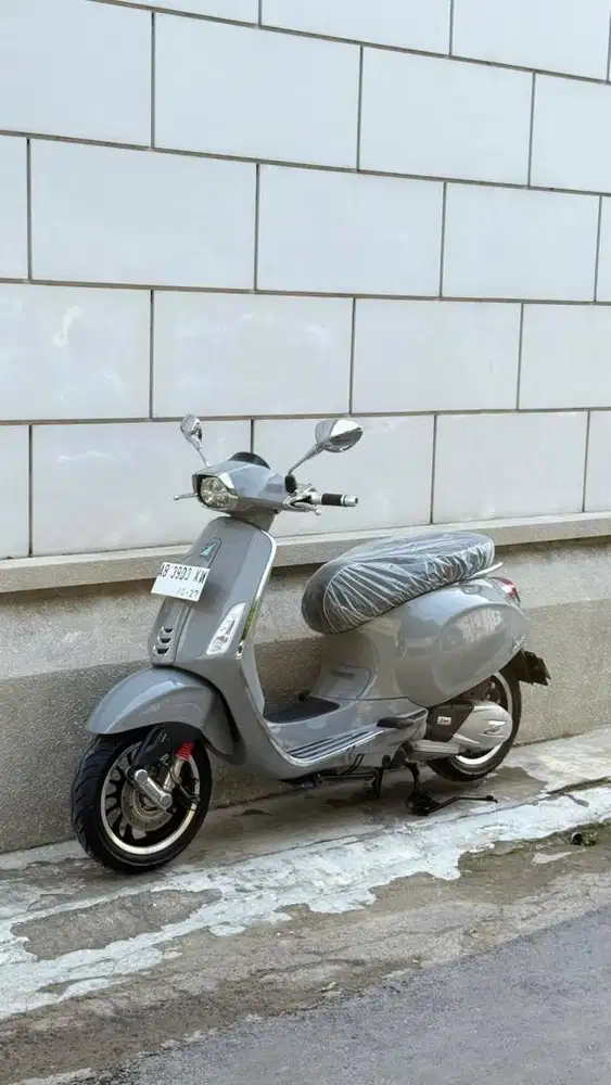 Vespa Sprint Grey Avio 2022