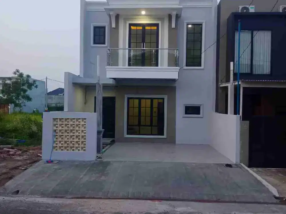 Rumah Baru 2 lantai di Grand Wisata dijual cepat
