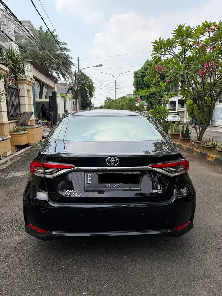 Toyota Altis 1.8 V th2022 pajak baru di perpanjang KM rendah