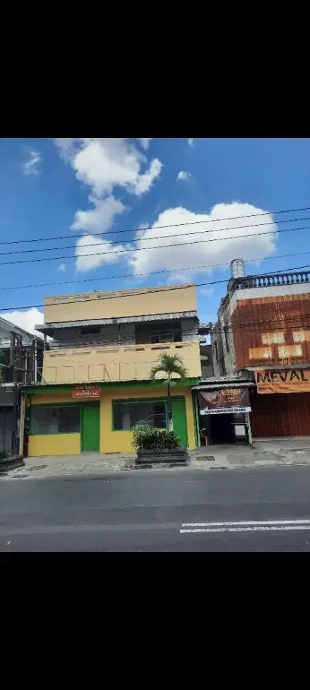 Disewakan Ruko 3 Lt