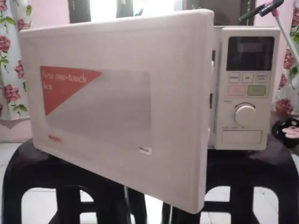 Oven Microwave merk SHIVAKI
