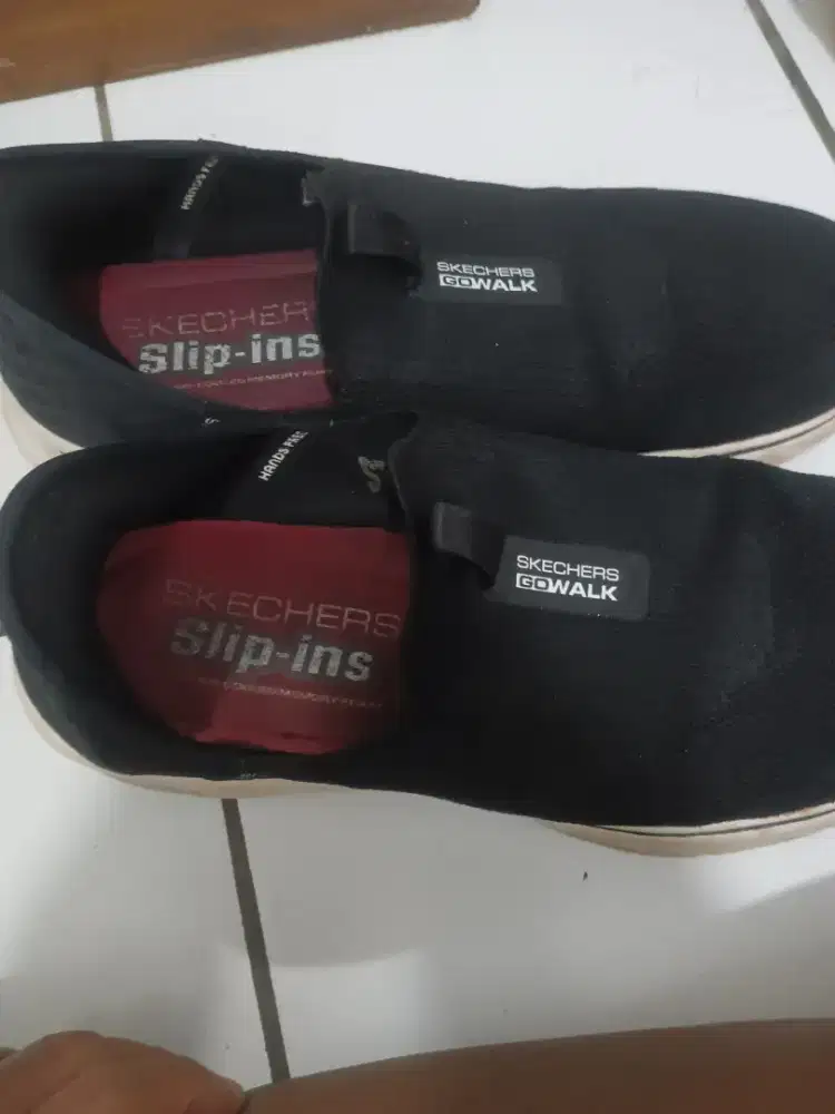 Sepatu cowok ukuran 45 original kondisi masih bagus beli dari baru