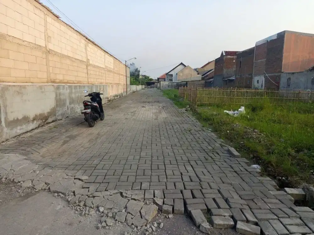 dijual tanah kavlingan luas 95m2 lokasi di timur gentan