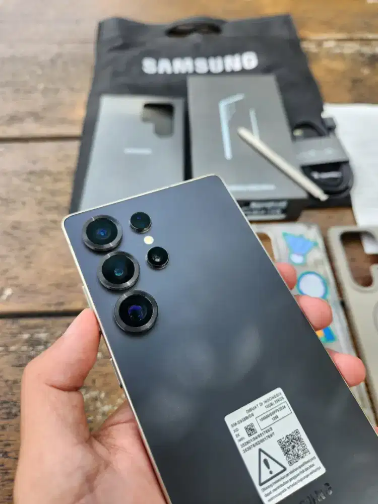 Samsung S25 ULTRA 12/256 ex SEIN