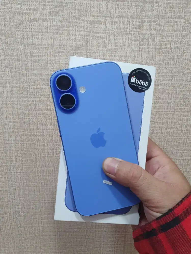 Iphone 16 128gb ibox garansi panjang like new