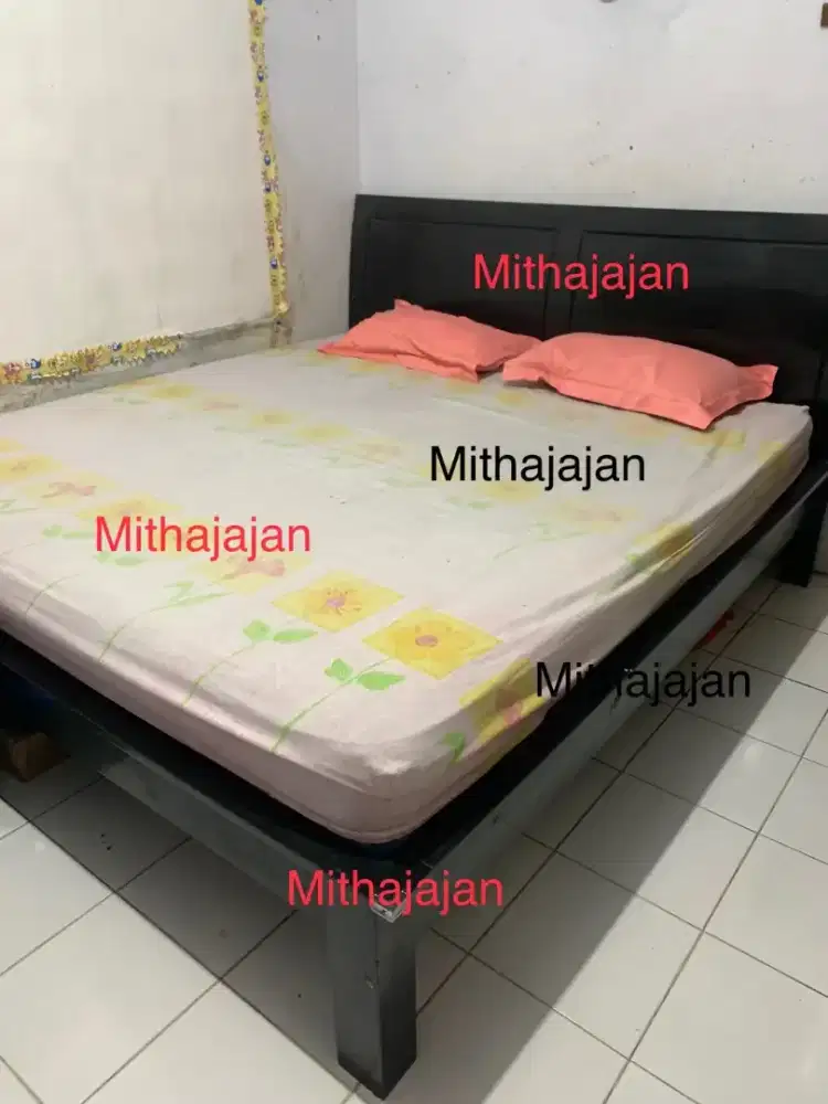Dipan 200x200 kasur kayu jati mewah elegan hitam besar king size seken