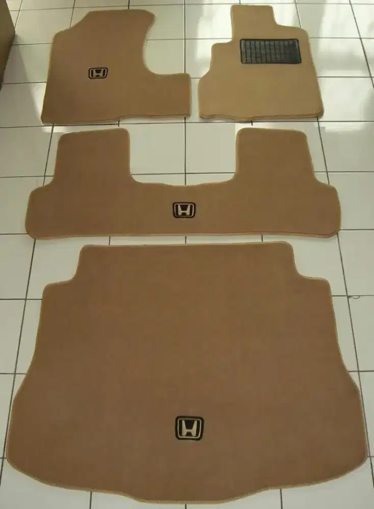 Karpet mobil bludru