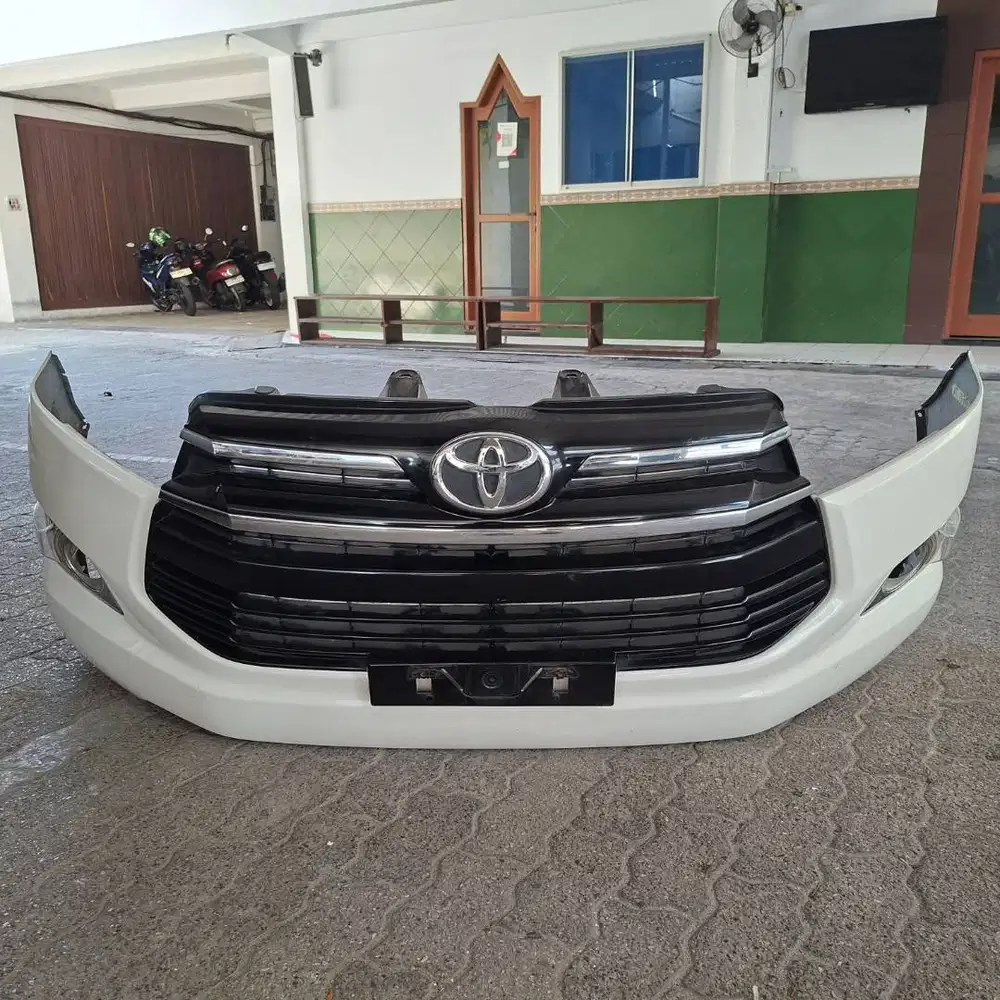Bemper mobil innova reborn 2017
