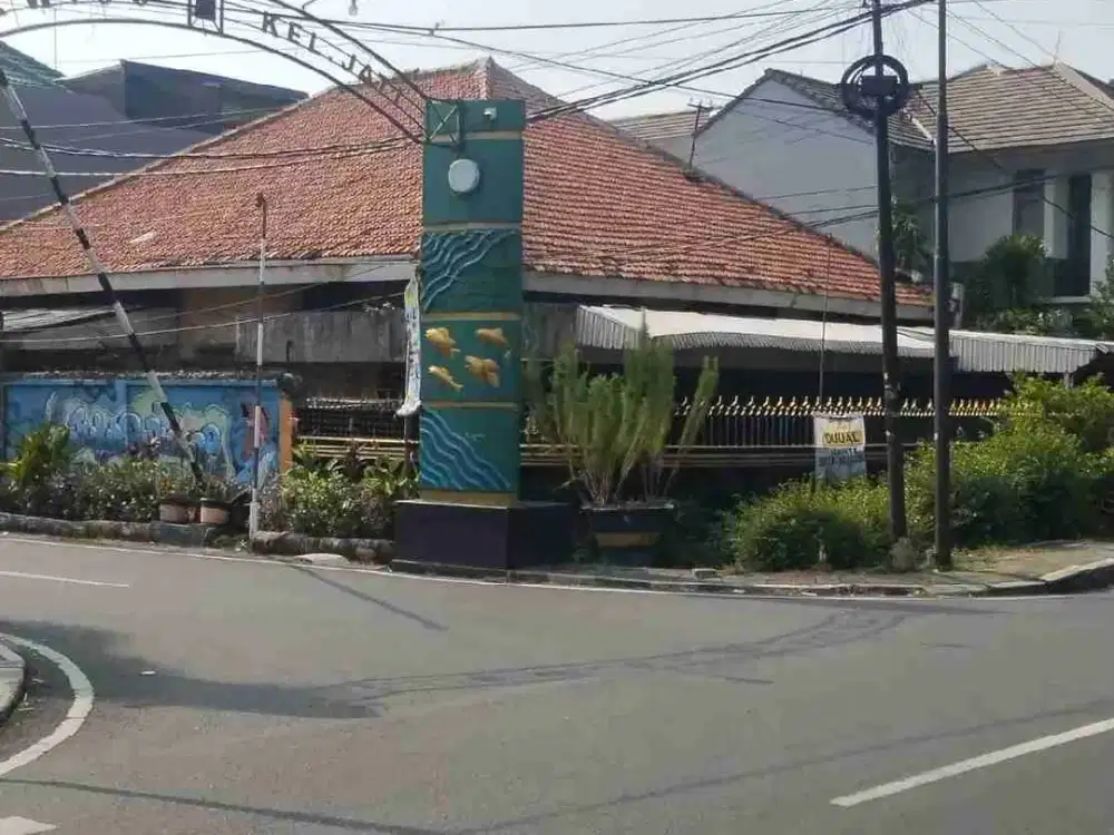 Dijual cepat Rumah lokasi strategis cocok buat usaha di Rawamangun, Jakarta Timur