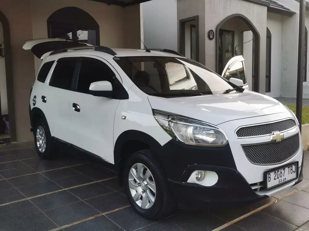 Chevrolet Spin 2013 Bensin