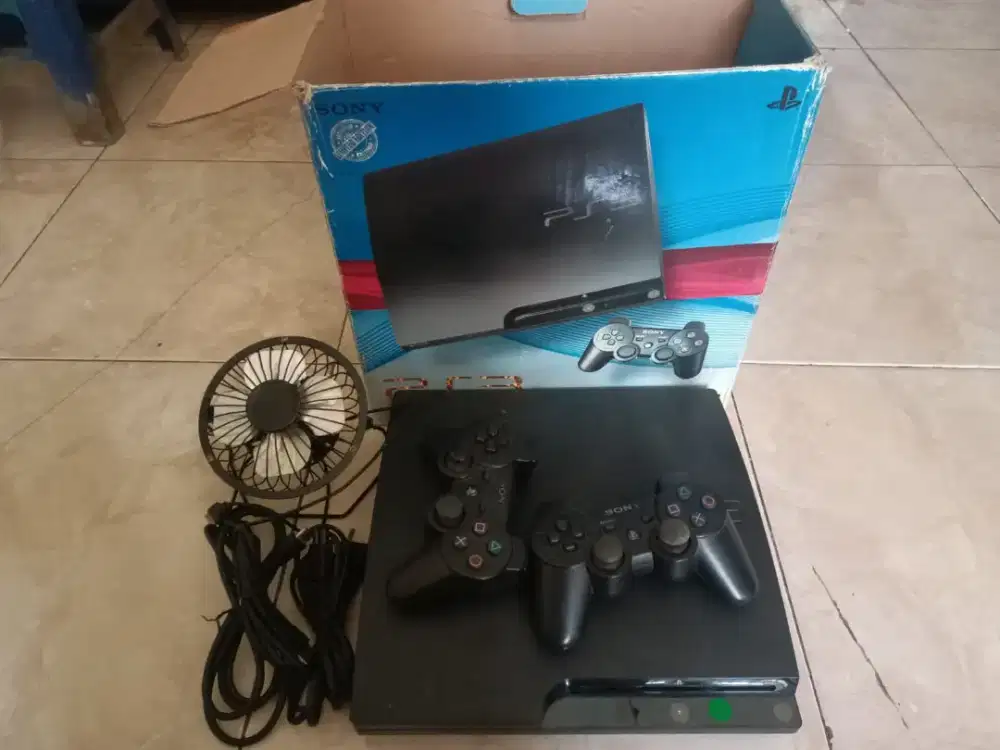 PS 3 SONY slim.